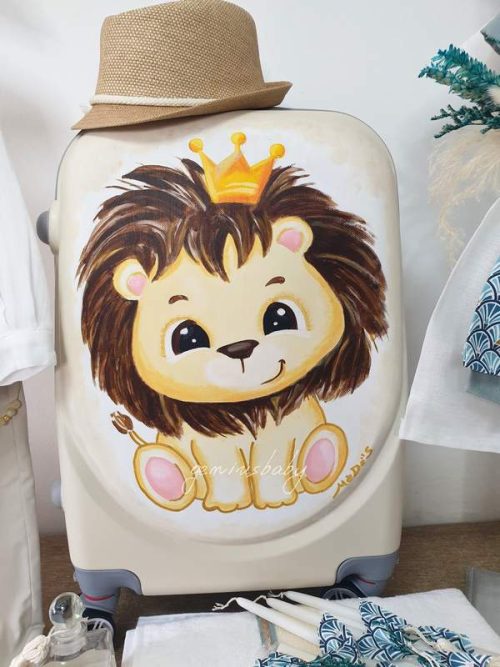 Σετ βάπτισης Λιονταράκι με ζωγραφισμένη βαλίτσα